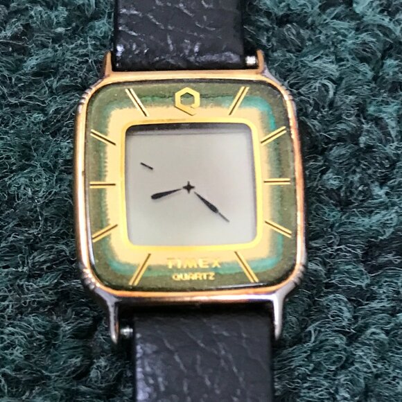 Ladies Timex Illusion T- Cell Gold Tone Quartz Watch - LCD Digital Analog Dial - Picture 7 of 10